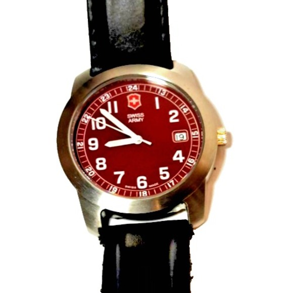 Vtg  2004 Victorinox Swis Army Field Watch Men's Red Dial Military INC-23701 - Picture 1 of 11